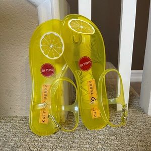 Katy Perry Collection size 8